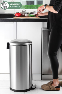 Bombe Kapaklı Yumuşak Kapanan Çelik Çöp Kovası 40 LT - Inox - Primanova